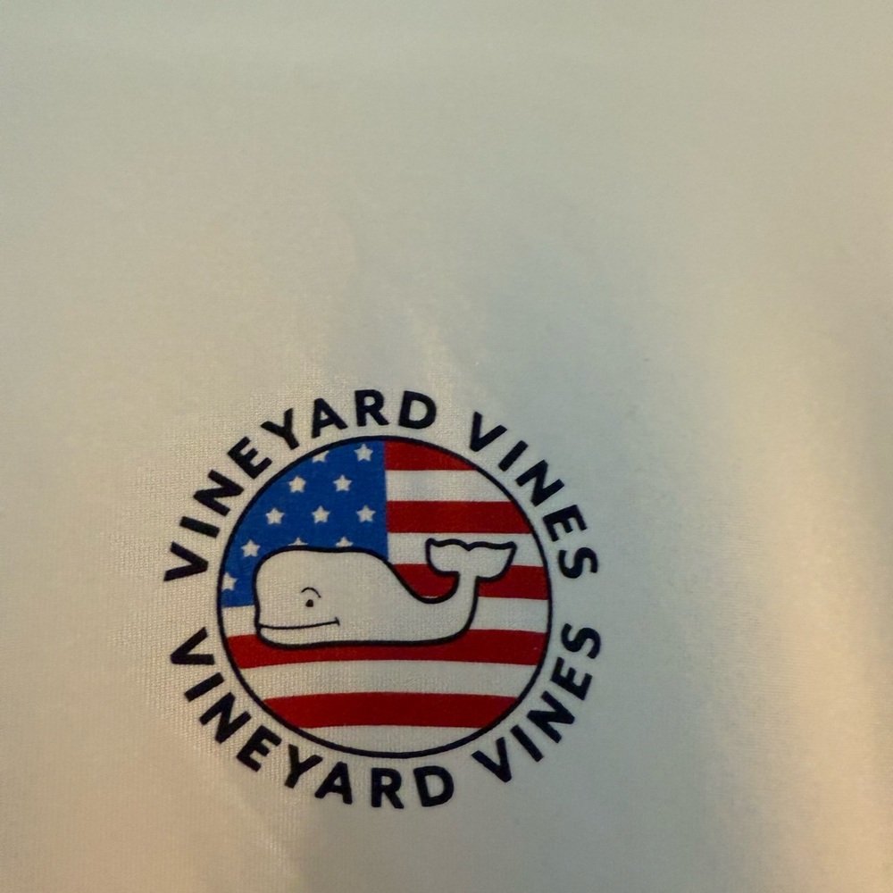 Vineyard Vines White T-Shirt with US flag Logo
